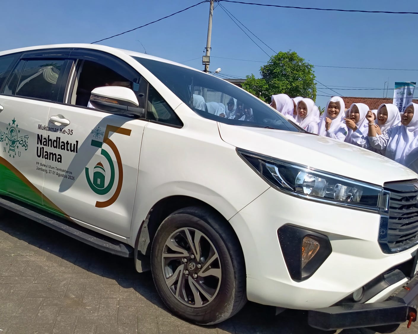 Gratis! Layanan Bus Bandara, Mobil dan Becak Listrik Muktamar NU